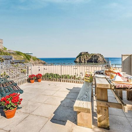 Ocean Waves Tenby Exterior foto